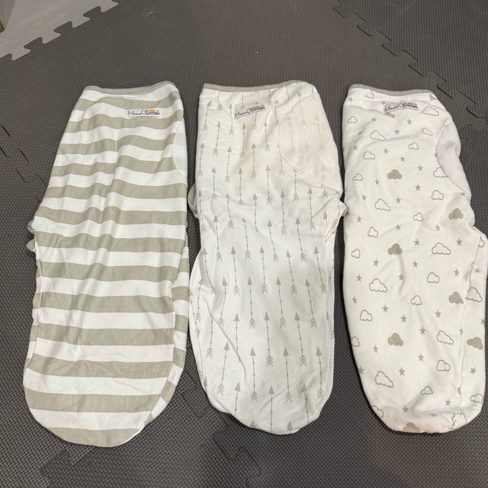 Mama Cheetah Swaddle Set of 3 - Gray and White - Picture 3 of 3